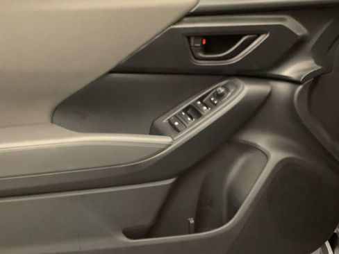 Certified 2025 Subaru Crosstrek 2.0i Premium image 12