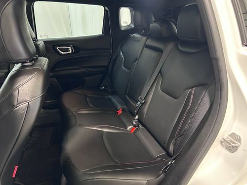 Used 2025 Jeep Compass Trailhawk w/ Trailhawk Elite Group AWD/4WD image 20