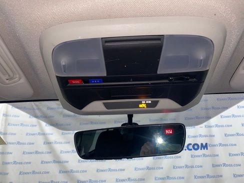 Used 2021 Subaru Crosstrek 2.0i Premium image 24