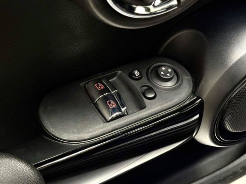 Used 2024 MINI Cooper SE FWD image 14