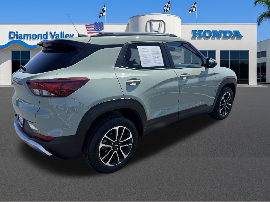 Used 2025 Chevrolet TrailBlazer LT FWD image 6