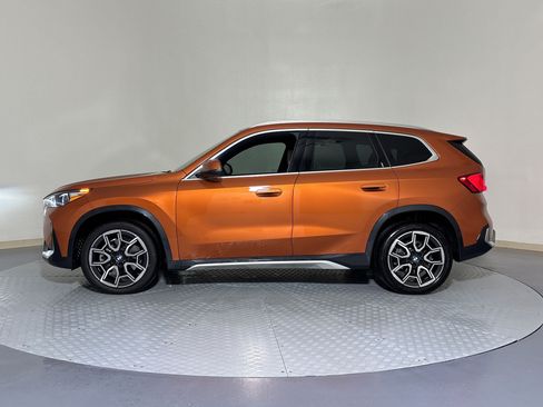Used 2025 BMW X1 xDrive28i w/ Convenience Package AWD/4WD image 2