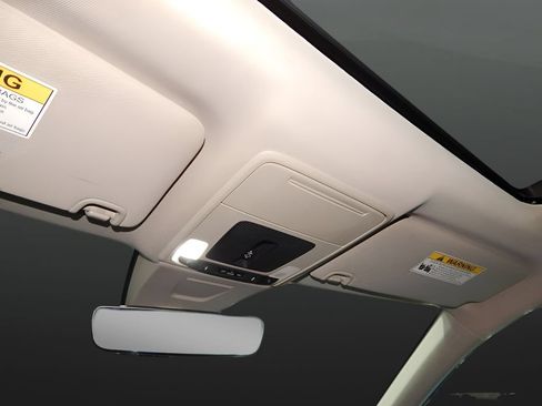 Used 2022 Honda Civic Touring image 18