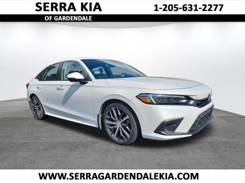 Used 2022 Honda Civic Touring image 1