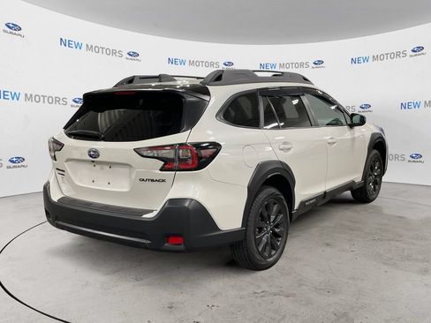 Used 2025 Subaru Outback Onyx Edition AWD/4WD image 5