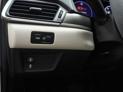 Used 2019 Honda Accord LX image 18