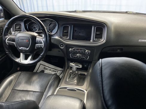 Used 2018 Dodge Charger GT image 42