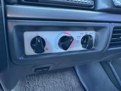 Used 1993 Ford F150 Lightning RWD image 28