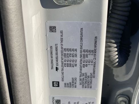 Used 2025 Chevrolet Silverado EV RST AWD/4WD image 28