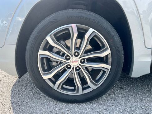 Used 2018 GMC Terrain Denali w/ Advanced Safety Package image 9