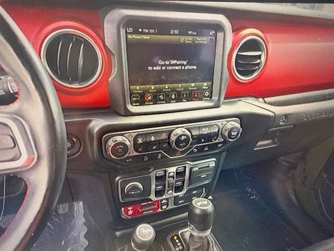 Used 2021 Jeep Wrangler Unlimited Rubicon AWD/4WD image 10