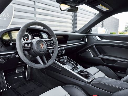 Used 2023 Porsche 911 Turbo S image 2
