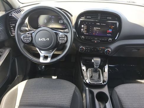 Used 2023 Kia Soul EX FWD image 16