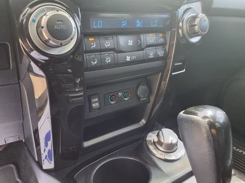 Used 2019 Toyota 4Runner Limited AWD/4WD image 34