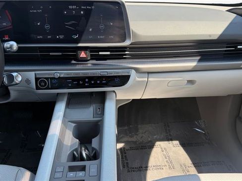 Used 2025 Hyundai Ioniq 6 SEL RWD image 15