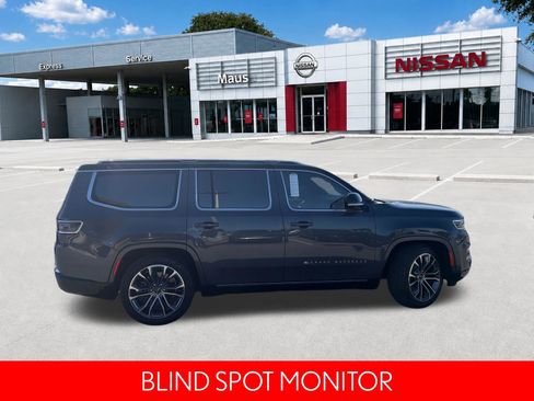 Used 2024 Jeep Grand Wagoneer Series III AWD/4WD image 11