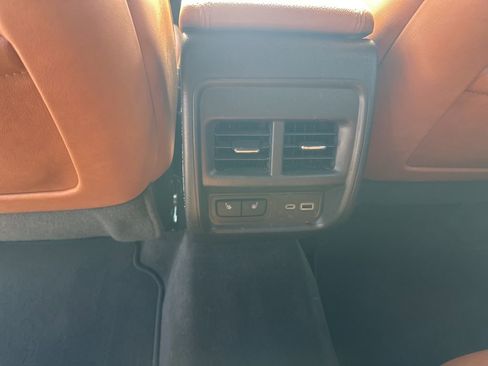 Certified 2024 Cadillac XT4 Premium Luxury image 35