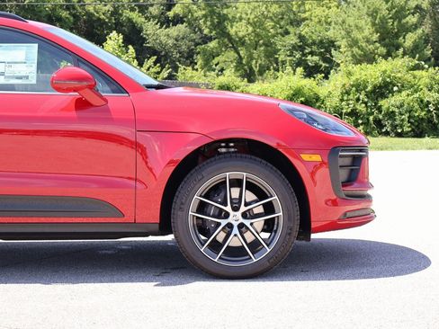 New 2025 Porsche Macan image 11