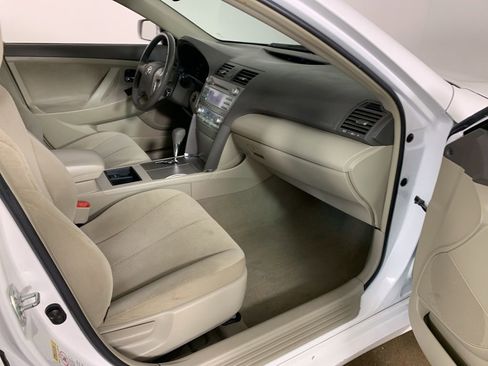Used 2009 Toyota Camry Hybrid FWD image 36
