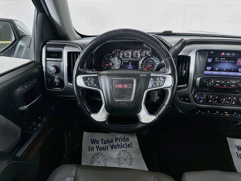 Used 2014 GMC Sierra 1500 SLT w/ SLT Crew Cab Value Package AWD/4WD image 21