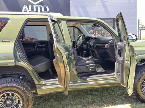 Used 2022 Toyota 4Runner Limited AWD/4WD image 26