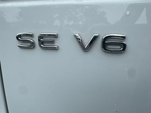 Used 2023 Volkswagen Atlas SE AWD/4WD image 6