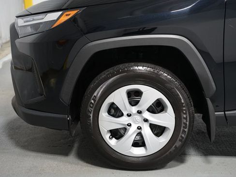 Certified 2025 Toyota RAV4 LE image 5