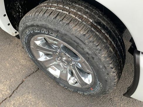 New 2026 RAM 1500 4x4 Crew Cab image 8