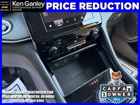 Used 2023 Jeep Grand Cherokee Laredo w/ Luxury Tech Group I AWD/4WD image 16