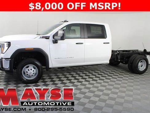 New 2026 GMC Sierra 3500 Pro w/ Convenience Package image 2