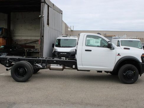 New 2025 RAM 5500 Tradesman image 3