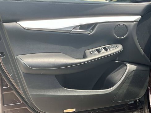 Used 2020 INFINITI QX50 Luxe w/ Navigation Package FWD image 23