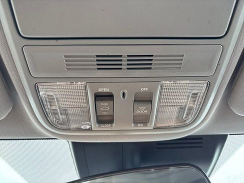 Used 2022 Honda CR-V EX image 16