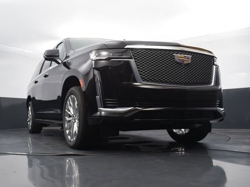 Certified 2024 Cadillac Escalade ESV Premium Luxury w/ Performance Package image 45