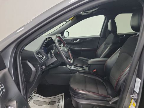 Used 2023 Ford Escape ST-Line Elite AWD/4WD image 2