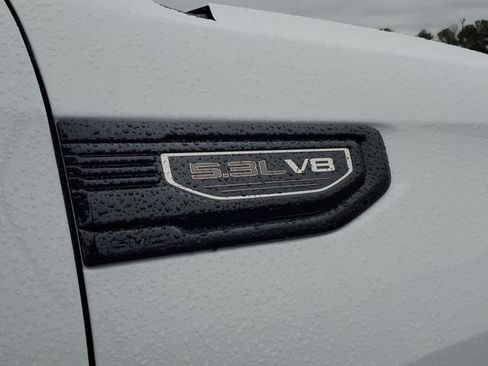 Used 2025 GMC Sierra 1500 Elevation w/ Preferred Package image 7