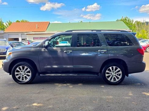 Used 2011 Toyota Sequoia Limited AWD/4WD image 6