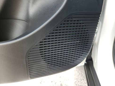 New 2026 Hyundai Kona SE image 16