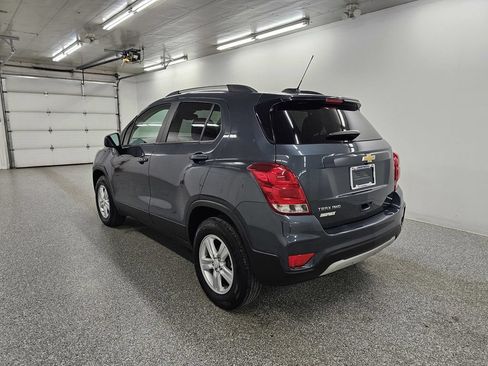 Used 2022 Chevrolet Trax LT w/ LT Convenience Package AWD/4WD image 7