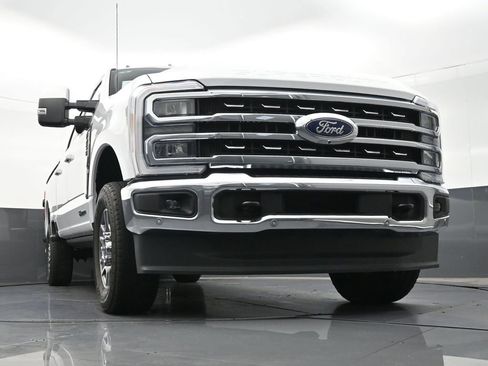 Used 2023 Ford F250 Lariat w/ Lariat Ultimate Package AWD/4WD image 29