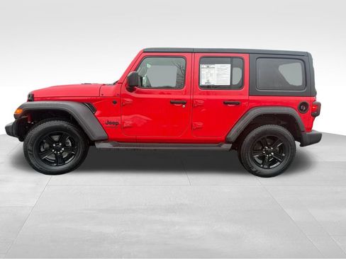 Used 2022 Jeep Wrangler Unlimited Sport image 4