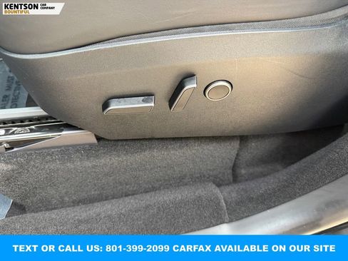 Used 2023 Tesla Model Y Long Range image 30