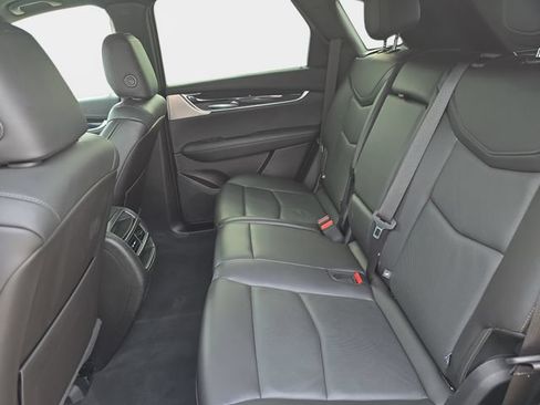 Used 2023 Cadillac XT5 Premium Luxury AWD/4WD image 17