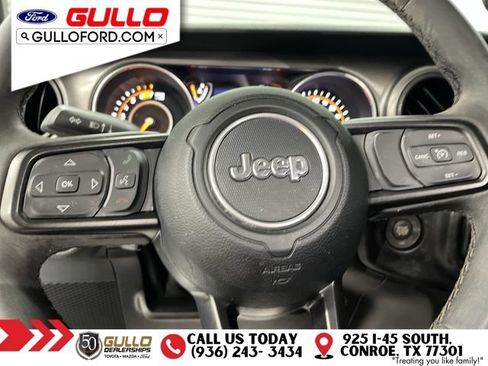 Used 2023 Jeep Wrangler Unlimited Sport AWD/4WD image 21