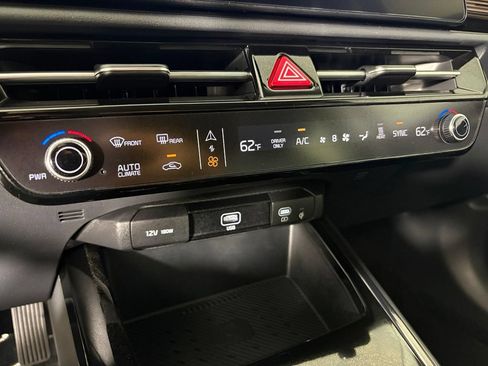 New 2026 Kia Niro Wind FWD image 30