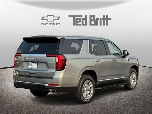 Certified 2025 GMC Yukon Denali AWD/4WD image 4