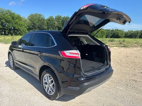 Used 2021 Ford Edge SEL FWD image 3