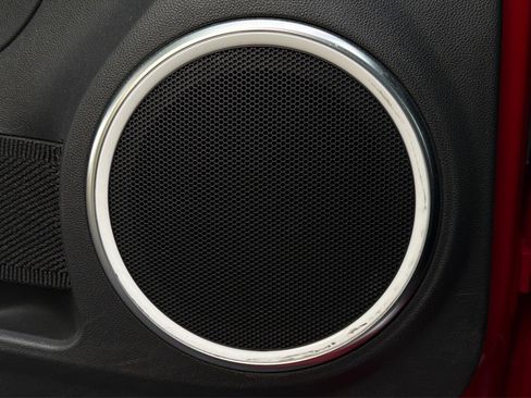 Used 2014 Volkswagen Beetle R-Line FWD image 40