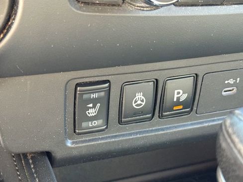Used 2022 Nissan Frontier Pro-X w/ Pro-X Premium Package RWD image 23