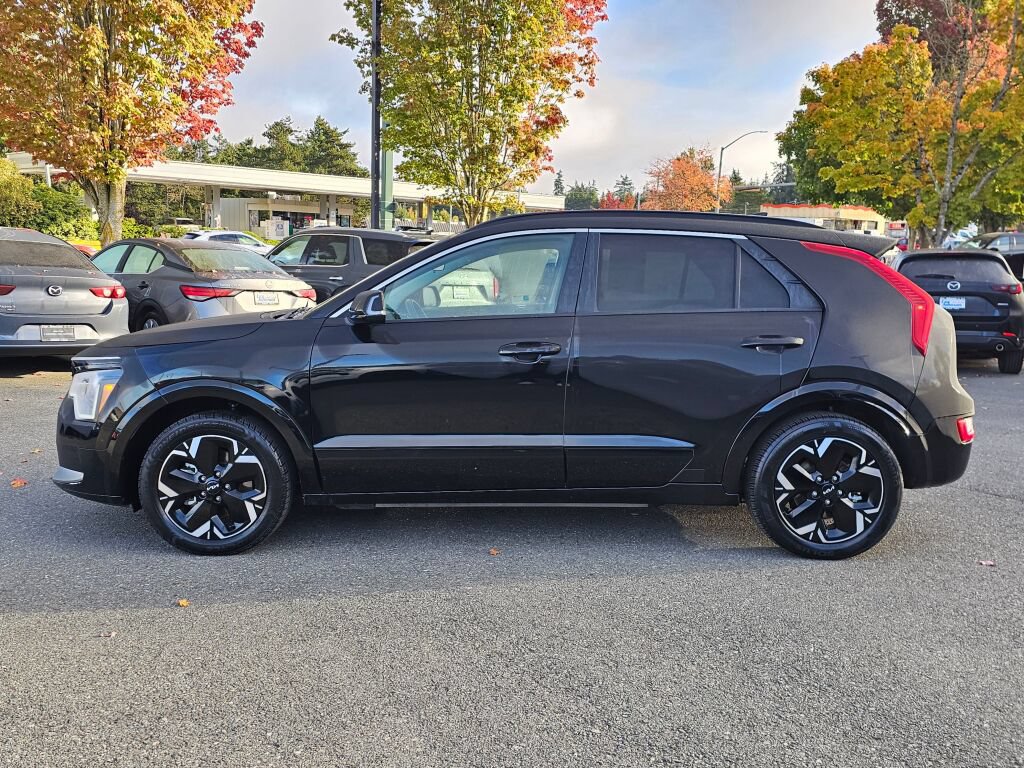 Certified 2023 Kia Niro Wind w/ Wind Preserve Package FWD image 8